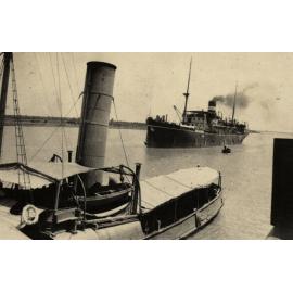 Photo from page 09 of album WWI Photograph Album - Medical Staff & Nurses: Egypt and England