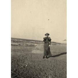 Photo from page 23 of album WWI Photograph Album - Medical Staff & Nurses: Egypt and England