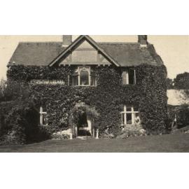 Photo from page 37 of album WWI Photograph Album - Medical Staff & Nurses: Egypt and England
