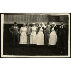 WWI Photograph Album - Medical Staff & Nurses: Egypt and England [loose photo]