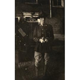 Photo from page 04 of album WWI Photograph Album - England
