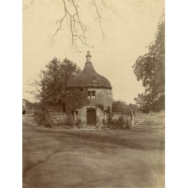 Photo from page 05 of album WWI Photograph Album - England