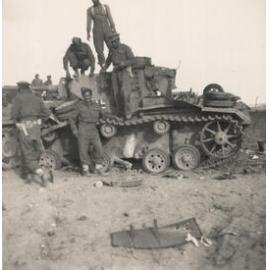 Photo from page 06 of album Photograph Album: Charles Bennett - WWII