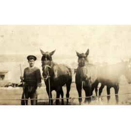Photo from page 10 of album Pre WWI and WWI Photograph Album- Duntroon, Egypt and Gallipoli.