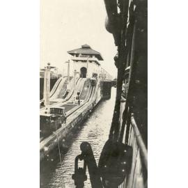 Photo from page 88 of album WWI Photograph Album- England, Egypt, Gallipoli and Western Front.