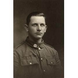 Photo from page 02 of album WWI Photograph Album  - New Zealand, England and France