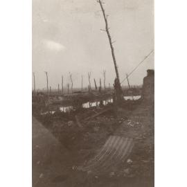 Photo from page 08 of album WWI Photograph Album  - England